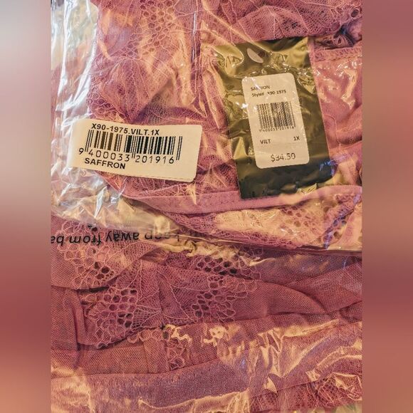 Frederick's Saffron Floral Lace Teddy - Picture 6 of 6